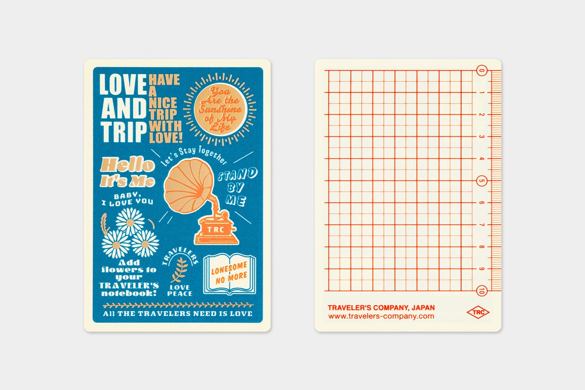 Traveler's Notebook 2025 - LOVE AND TRIP - Underlay - Passport size