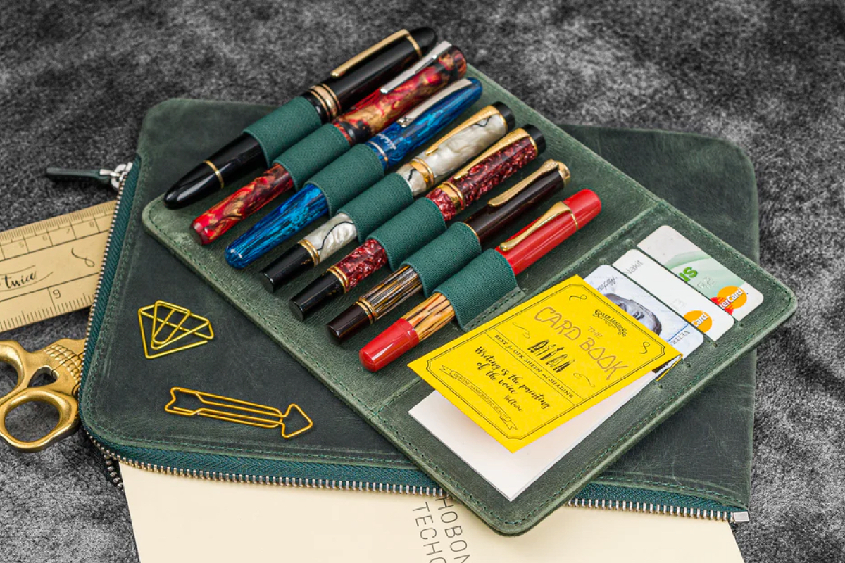 Leather Zippered Writer's Bank Bag - Pen Pouch - Crazy Horse Forest Green