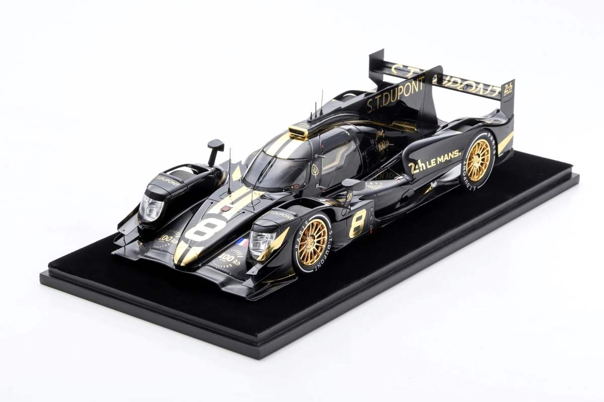 Een S.T. Dupont x 24H Le Mans HC Collector Set koop je bij P.W. Akkerman Amsterdam