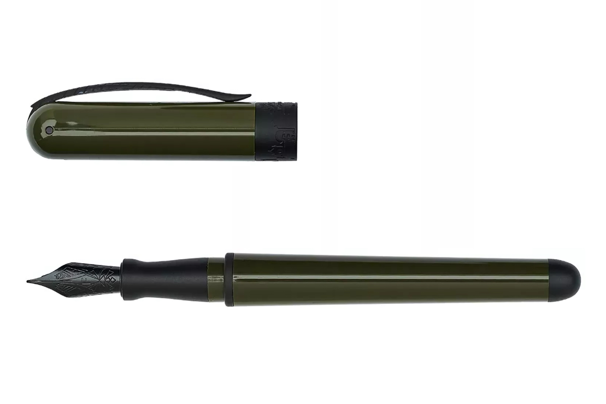 Pineider Avatar UR Glossy 'Military Green' Black Trims Vulpen