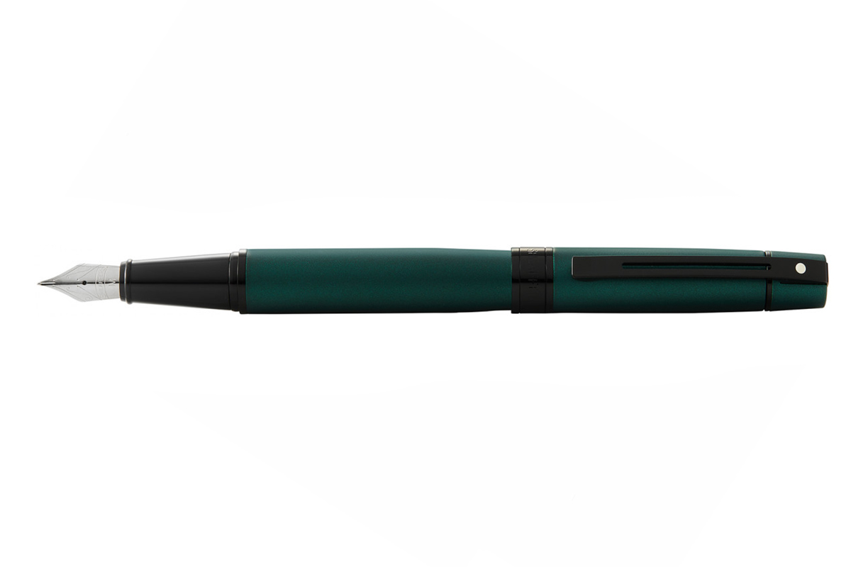 Sheaffer 300 Matte Green Fountain Pen